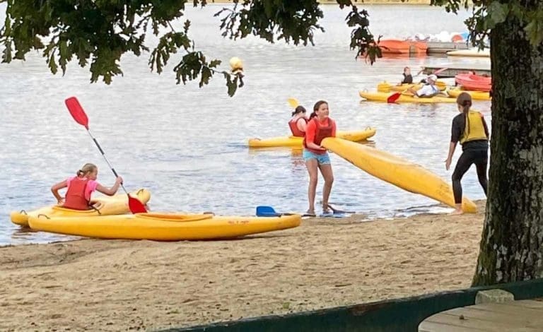 camping bretagne lac o fee 2021 0005 1024x626 1 768x470